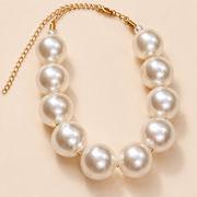 Mastane Moti | Chunky Pearl Necklace & Earrings Set